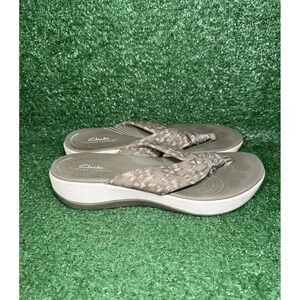 Clarks Cloudsteppers Arla Sandals Women Size 9 Brown Strappy Thong Comfort Slide